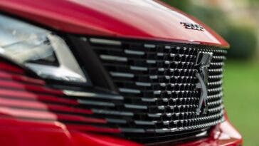 Nuova Peugeot 3008 Black Pack