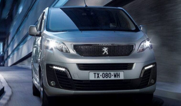 Nuovo Peugeot e-Expert Combi Italia