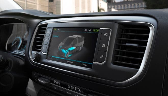 Nuovo Peugeot e-Expert Combi Italia