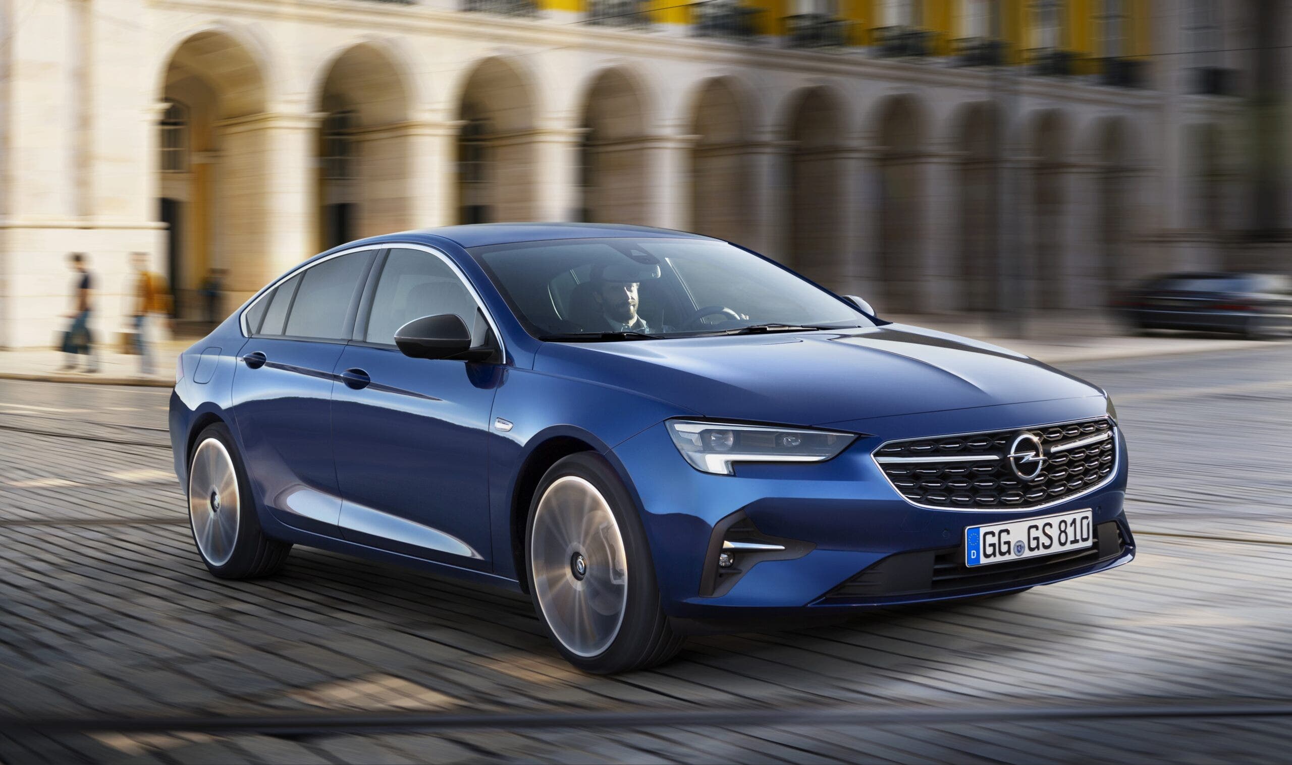 Opel Insignia nuovi motori