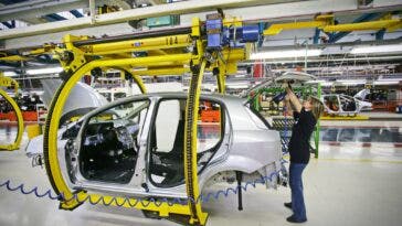 fabbrica auto