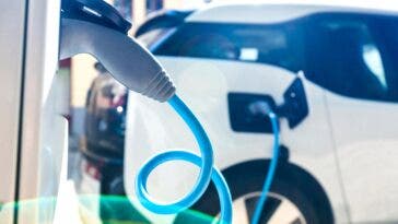 quanto-costa-ricaricare-unauto-elettrica