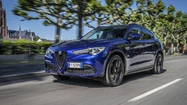 Alfa Romeo Stelvio Large SUV