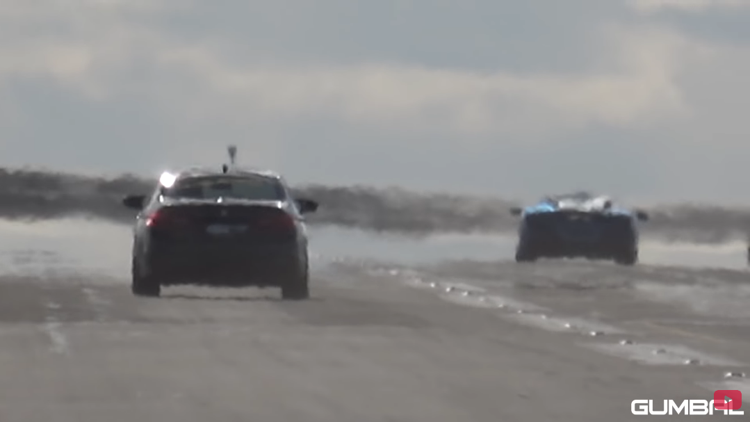 Ferrari F8 Tributo vs BMW M5 F90 drag race