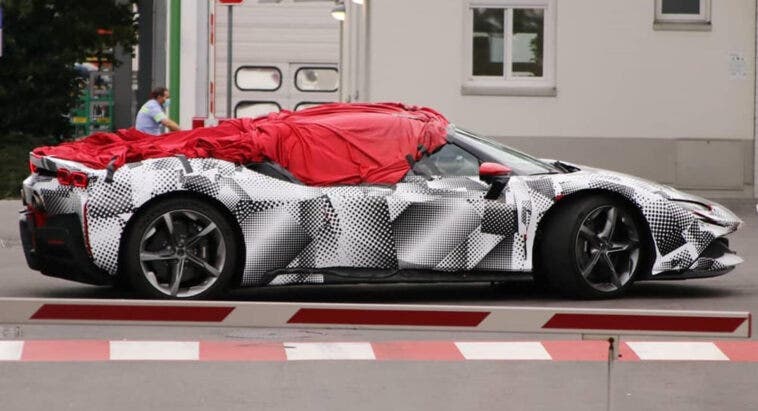 Ferrari SF90 Stradale Spider