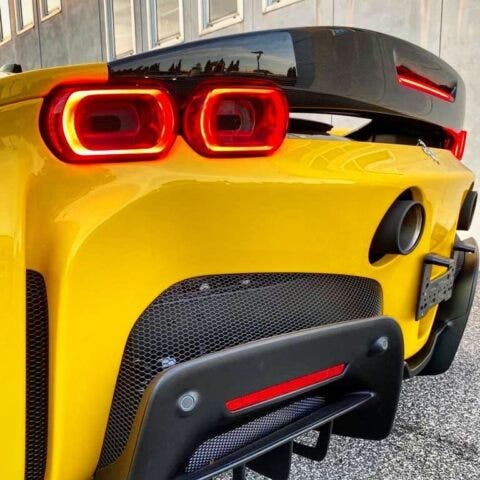 Ferrari SF90 Stradale primo esemplare al mondo