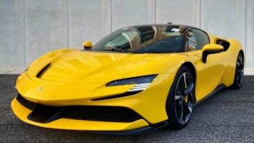 Ferrari SF90 Stradale primo esemplare al mondo