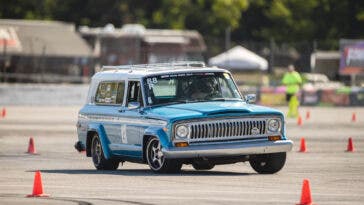 Jeep Cherokee SJ 1975 Hemi V8