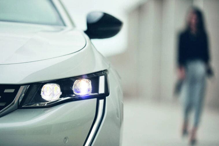 Nuova Peugeot 508 Hybrid