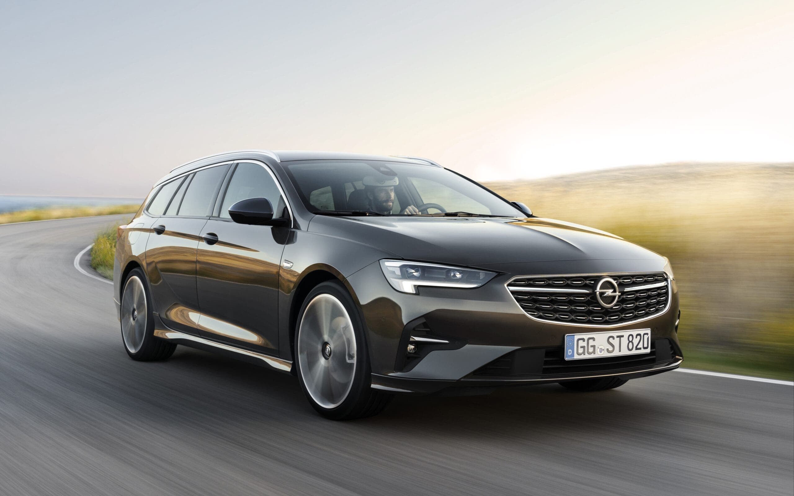 Opel Insignia Rapporto TÜV 2021