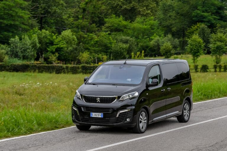 Peugeot traveller i long