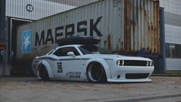 Dodge Challenger SRT Hellcat kit widebody