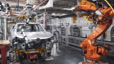 Nuove Citroën C4 e-C4 stabilimento Madrid
