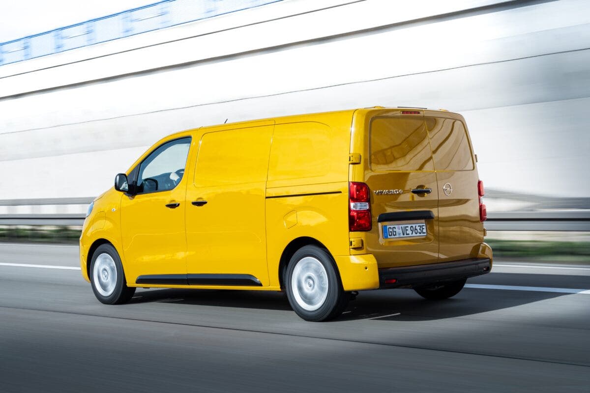 Nuovo Opel Vivaro-e International Van of the Year 2021