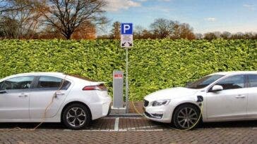 servizi-per-concessionari-crescita-auto-elettriche-europa