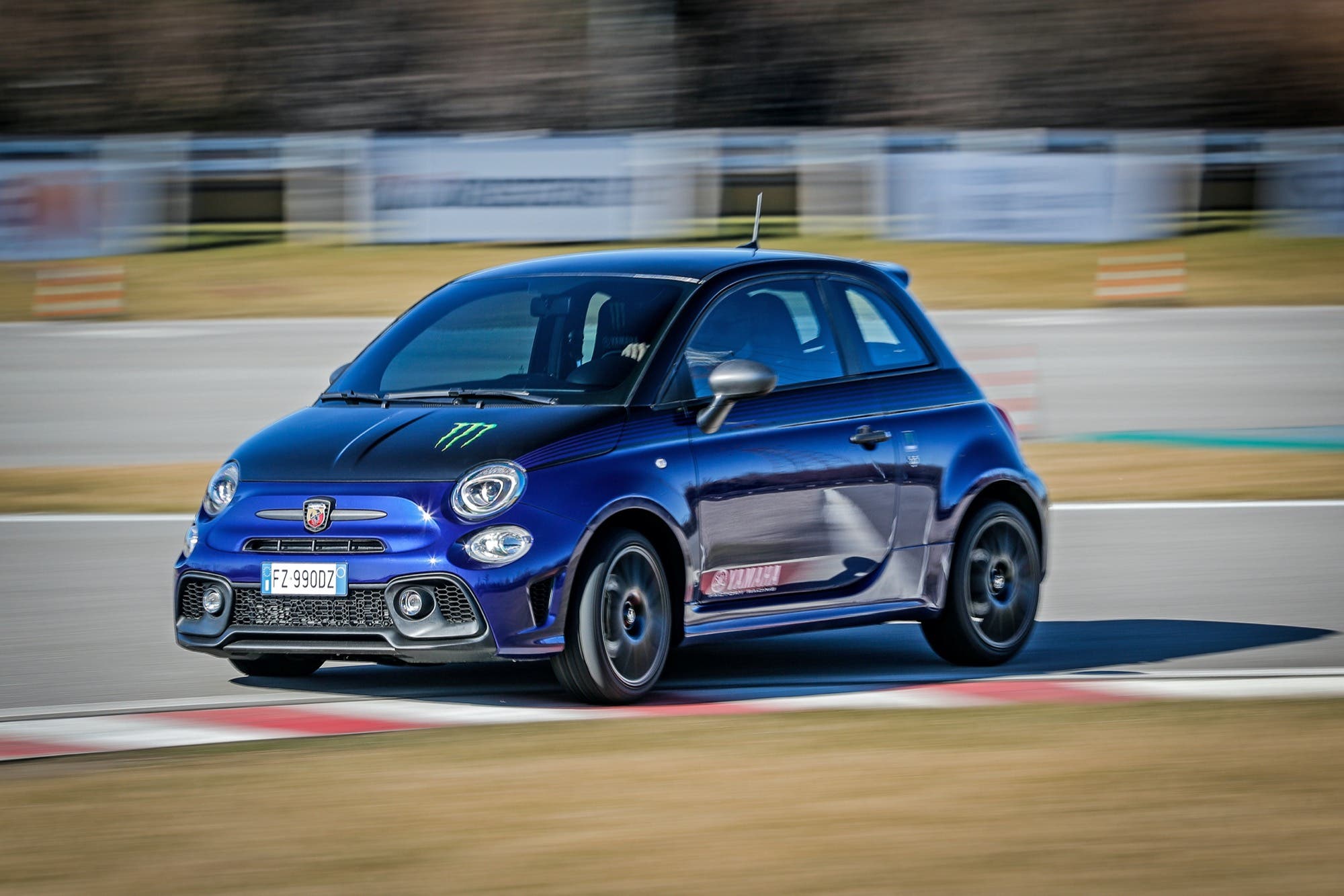 Abarth-595-Monster-Energy-Yamaha-14