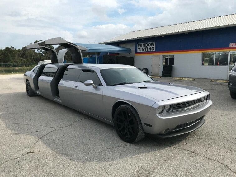 Dodge Challenger SXT limousine