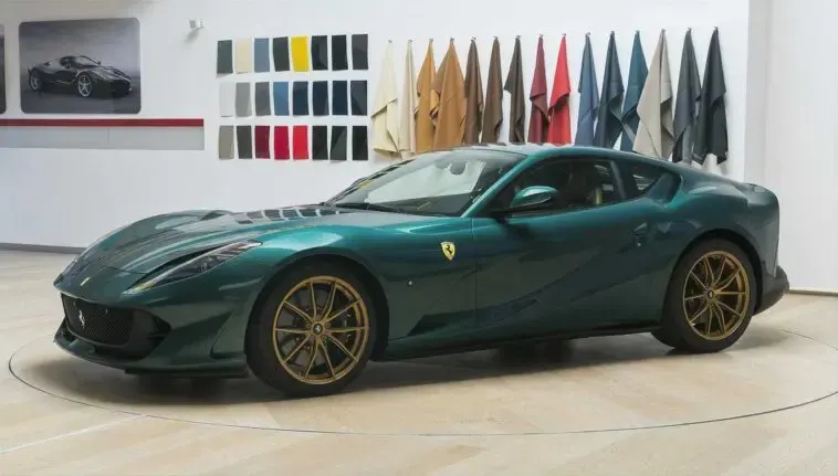 Ferrari 812 Superfast Verde Pino Tailor Made