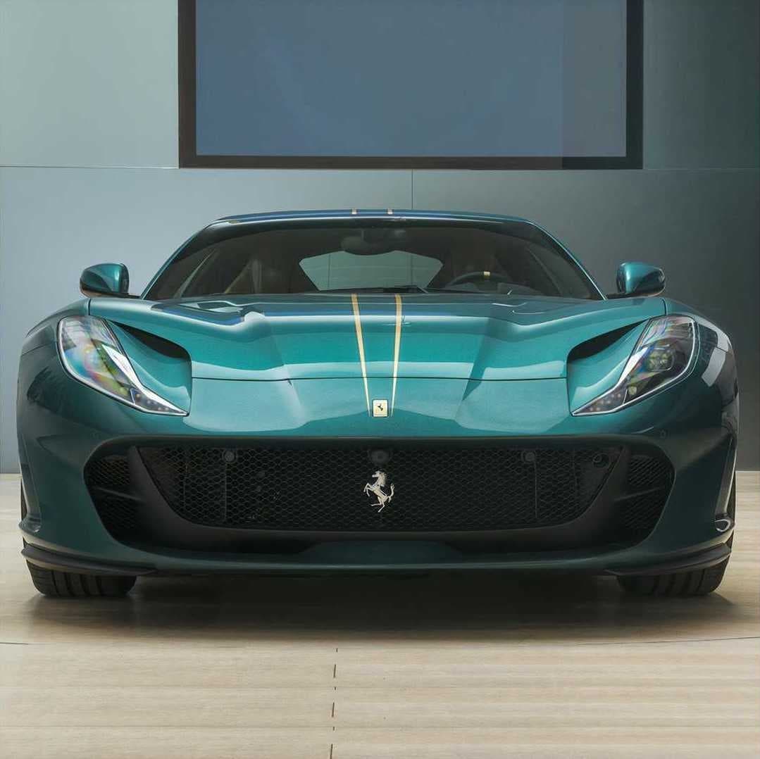 Ferrari 812 Superfast Verde Pino Tailor Made