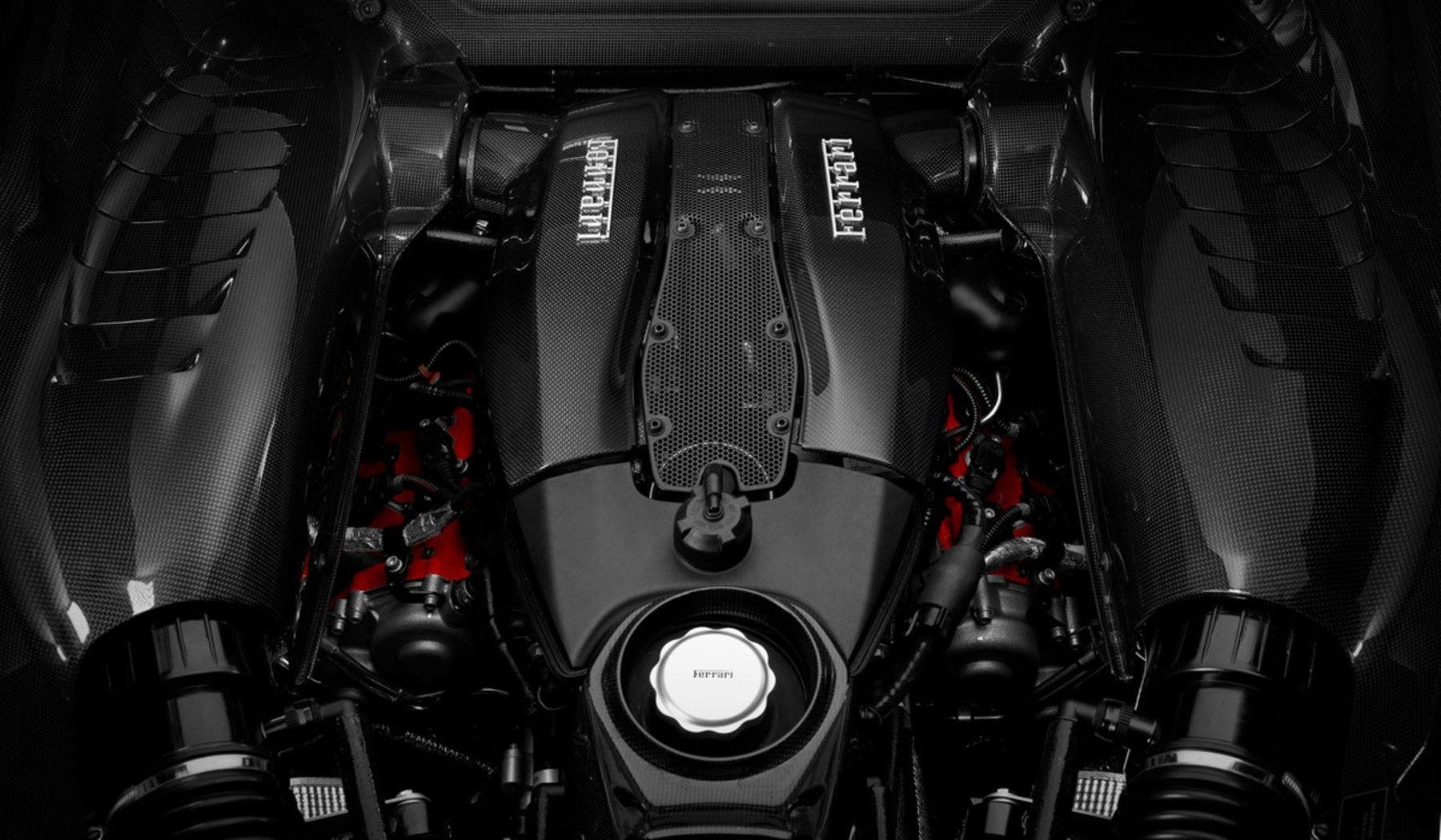 Ferrari F8 Tributo motore V8