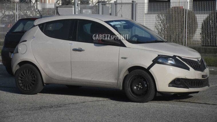 Lancia Ypsilon 2021 foto spia