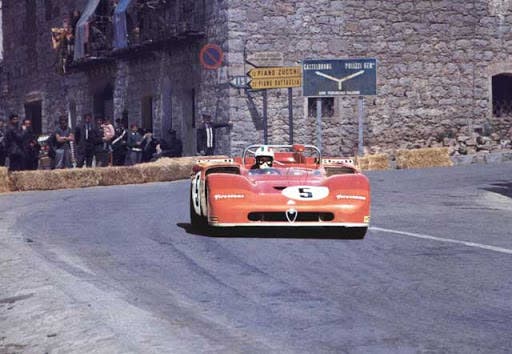 5 Alfa Romeo 33-3 Nino Vaccarella - Toine Hezemans (51)