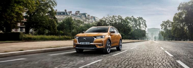 DS 7 Crossback ispirazione Performance Line Pelle