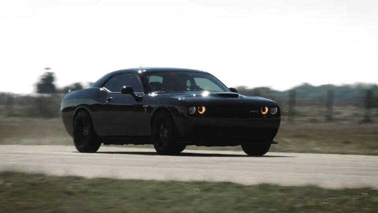 Dodge Challenger SRT Hellcat Hennessey