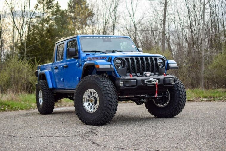 Ecco un Jeep Gladiator con motore Hellcat e carrozzeria in Hydro Blue