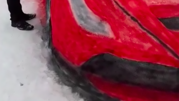 LaFerrari neve