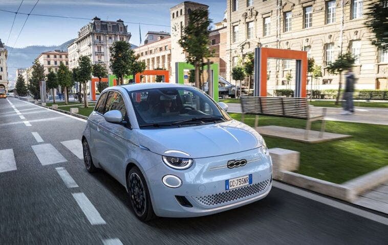 Nuova Fiat 500 Elettrica La novità dell'anno 2021