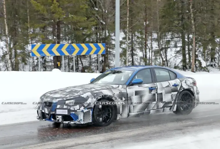 Nuova Maserati GranTurismo prototipo corpo Giulia foto spia