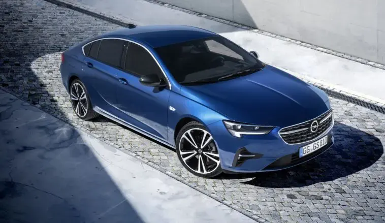 Nuova Opel Insignia elegante