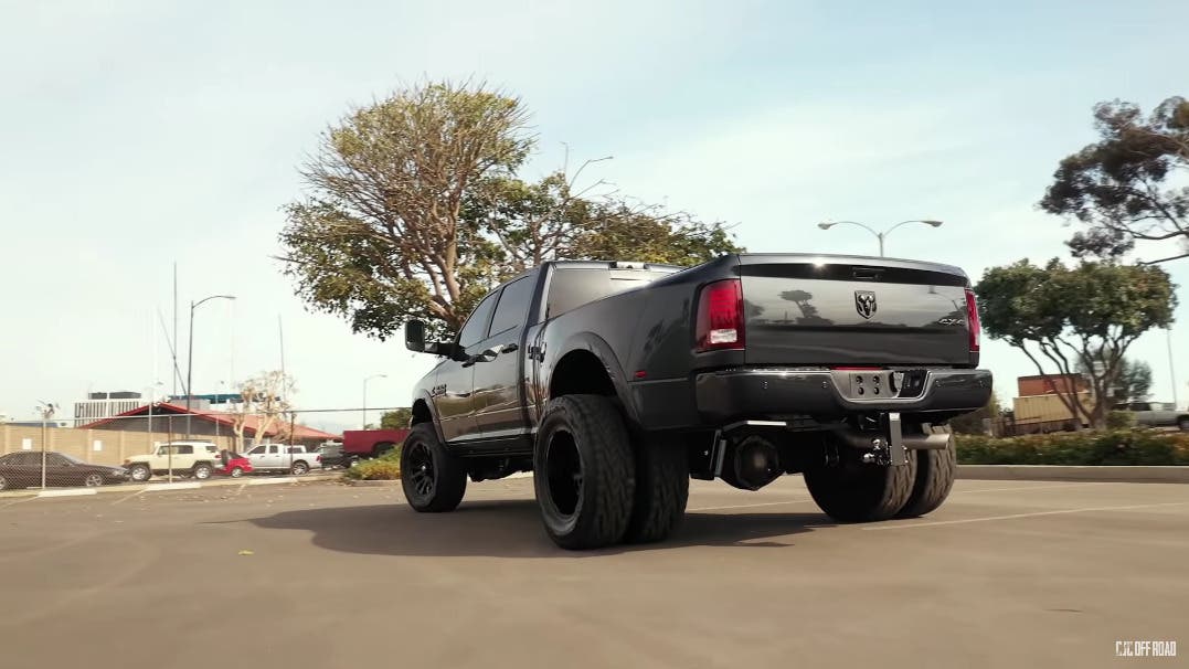 Ram 3500 2017 sei ruote