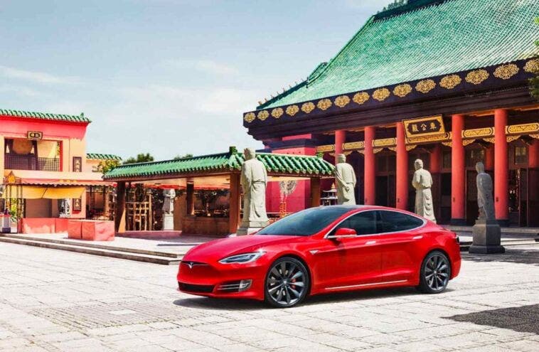 tesla cina