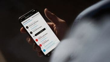 App MyPeugeot smartphone