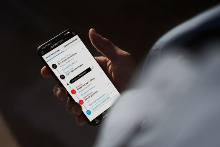 App MyPeugeot smartphone