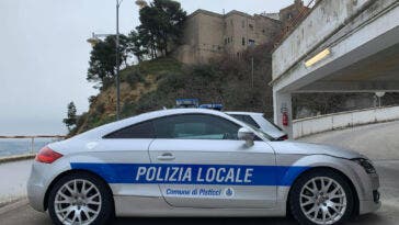 Auto confiscata alla criminalità