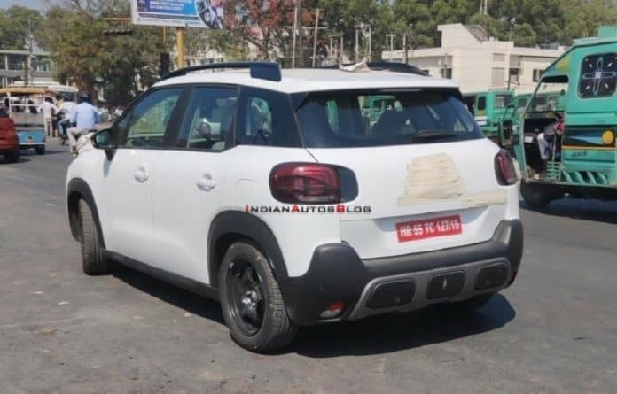 Citroën C3 Sporty foto spia base Aircross
