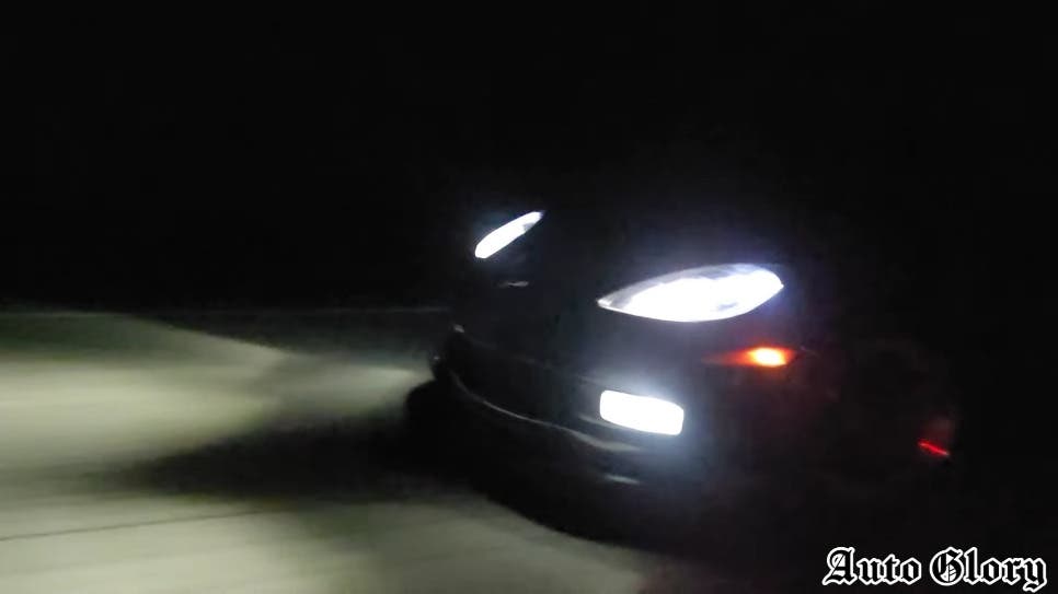 Dodge Challenger SRT Hellcat vs Chevrolet Corvette Z06 C6