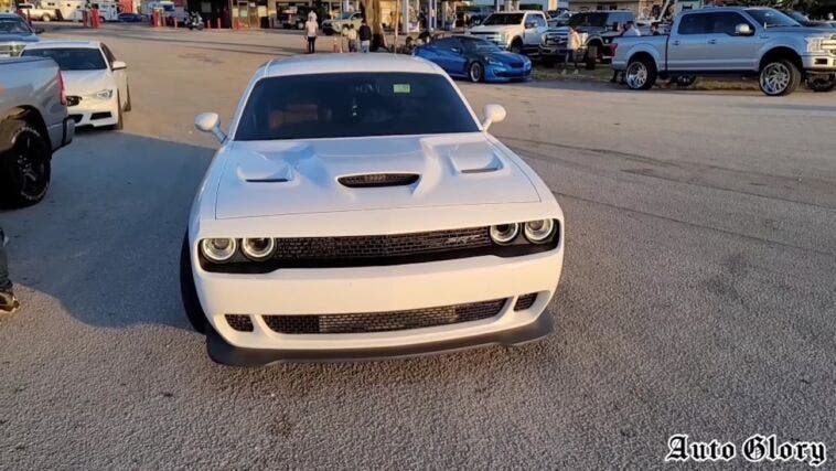 Dodge Challenger SRT Hellcat vs Porsche 911 Turbo S