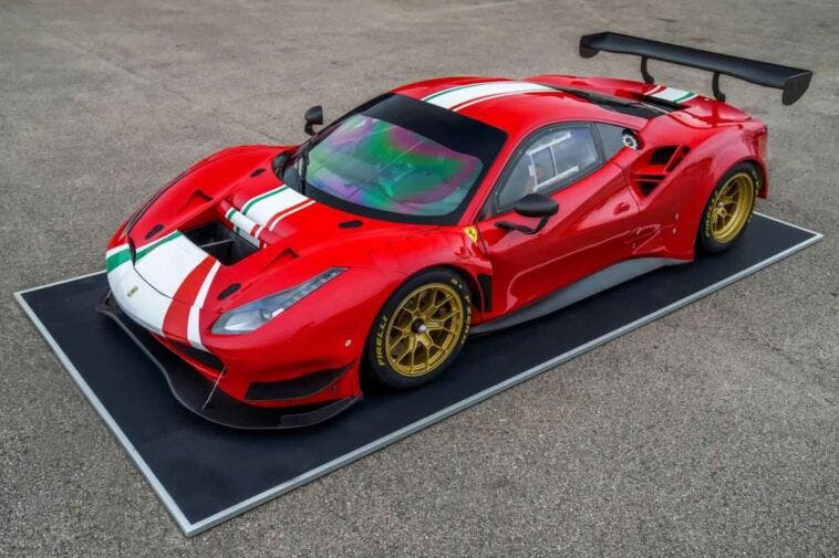 Ferrari 488 GT Modificata Pirelli P Zero DHE