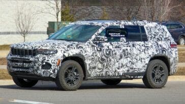 Jeep Grand Cherokee Trailhawk 2022 foto spia