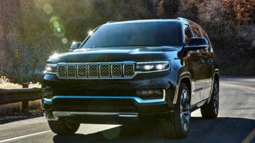 Jeep Grand Wagoneer