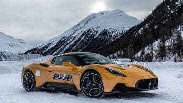 Maserati MC20 test neve
