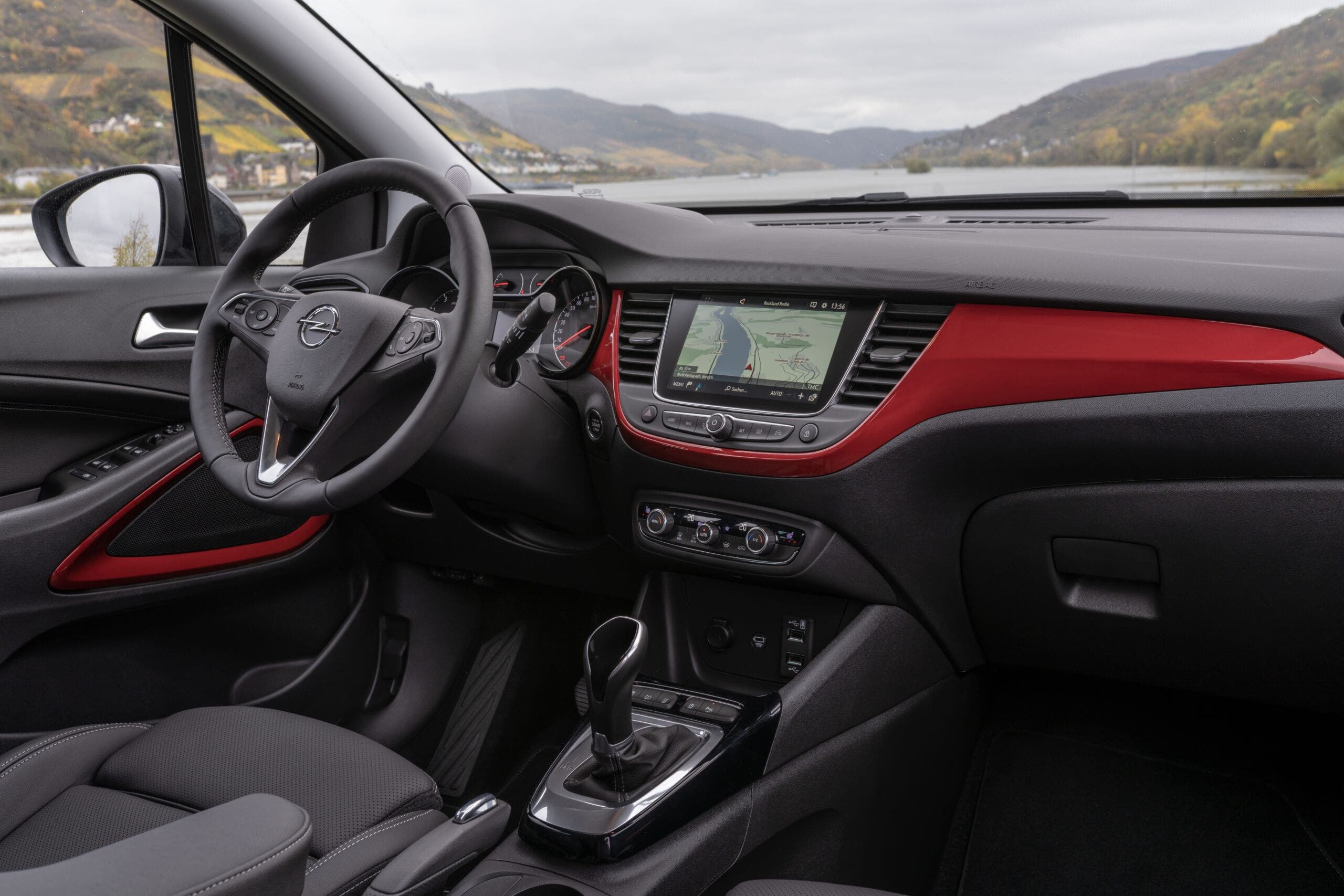 Nuovo Opel Crossland tour lago di Como