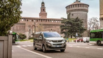 Nuovo Peugeot e-Expert consegne in città
