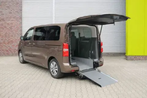 Opel Zafira Life Disabili