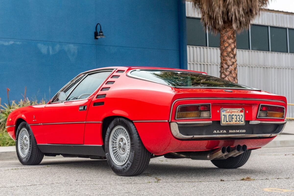 Alfa Romeo Montreal Asta