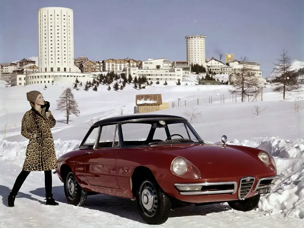 Alfa Romeo Spider Duetto